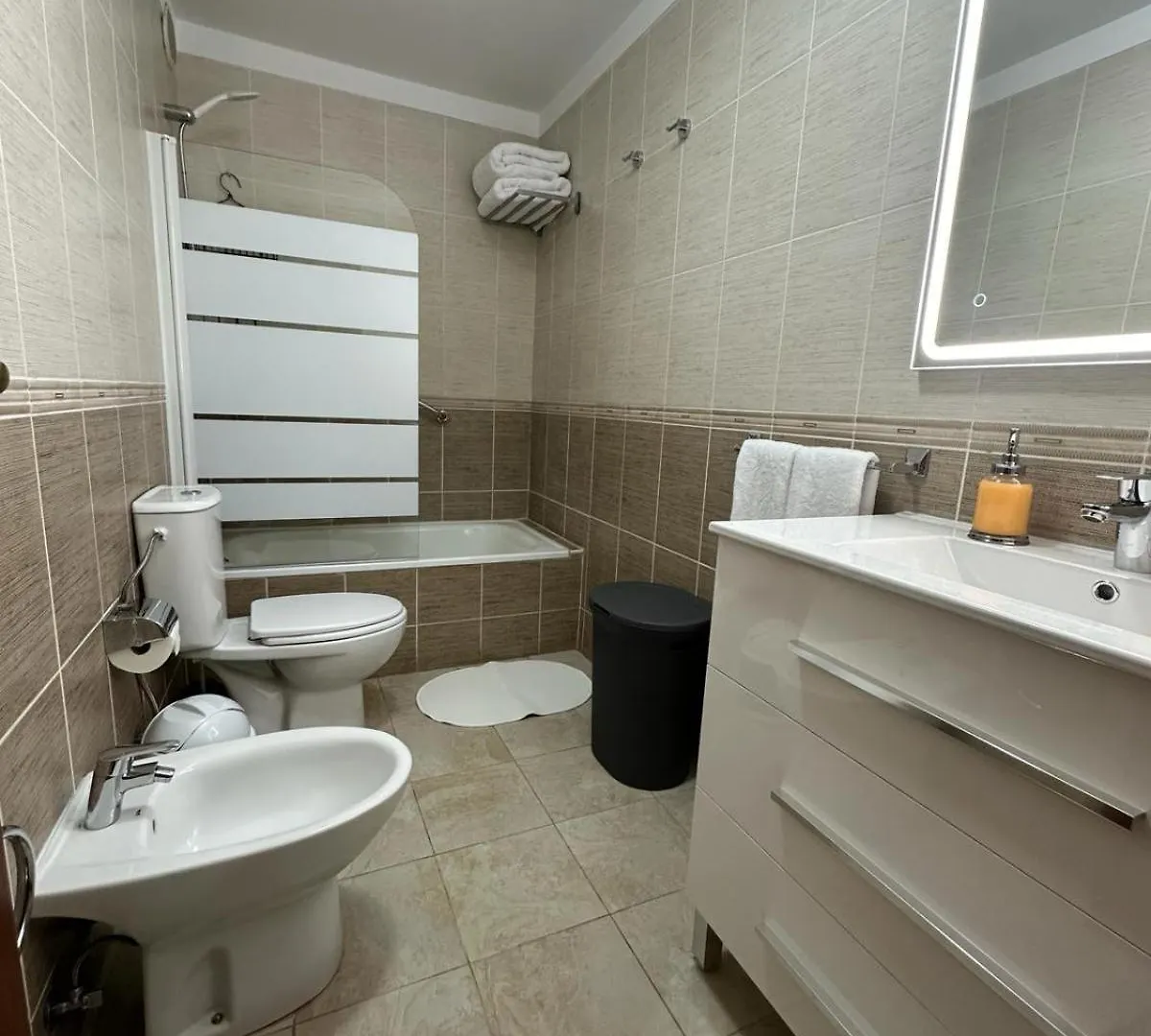 דירות סן איסידרו Casa Adriana